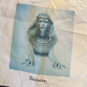 realization par David Bowie tote
